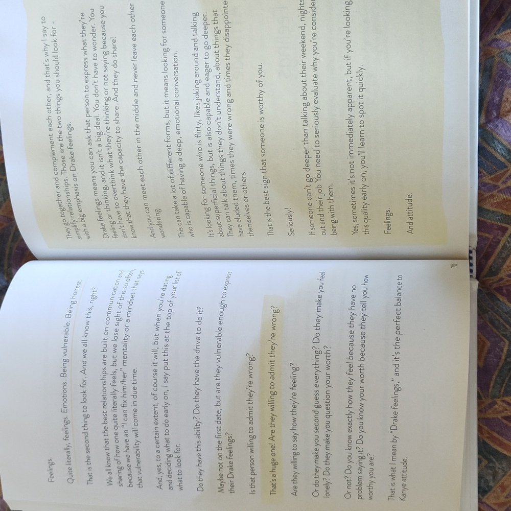 NWOT Yellow And White 'Single is Your Superpower' Party Book - Picture 3 of 5